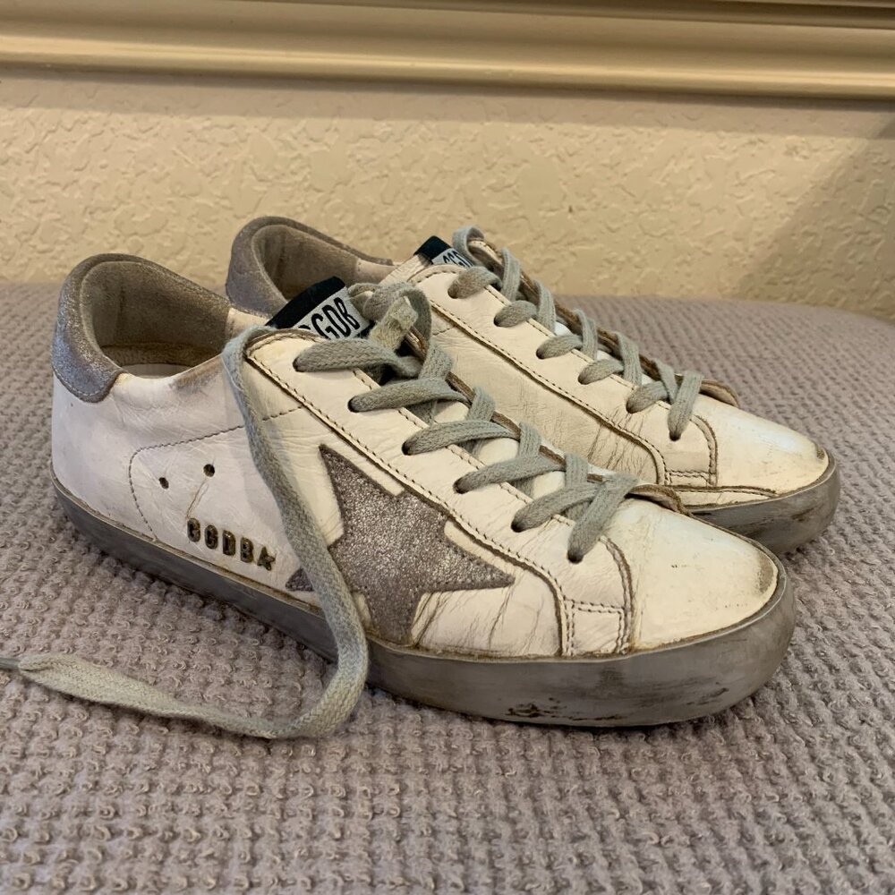 Authentic Golden Goose Superstar Sneaker size 35